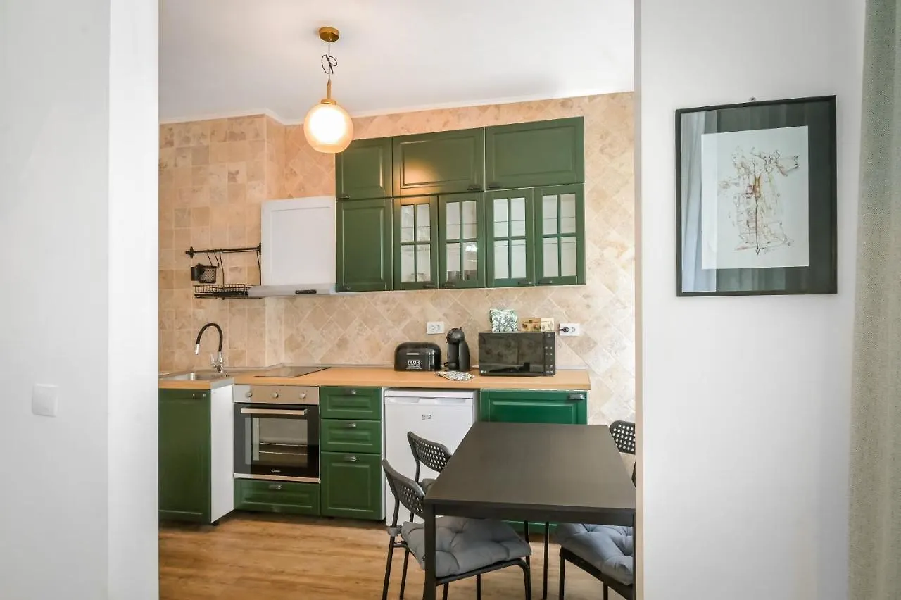 Floral Studio Retreat In Sofia City Center By Flat Mаnager